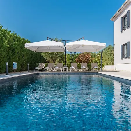 Villa Luxurious 5 Bedrooms Tranquil Adore Private Heated Pool Billiards Table Dalmatia *