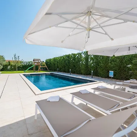 Luxurious 5 Bedrooms Tranquil Adore Private Heated Pool Billiards Table Dalmatia Villa *