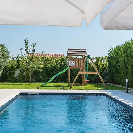 Luxurious 5 Bedrooms Tranquil Adore Private Heated Pool Вілла *